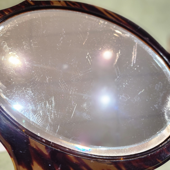 Tortoise Shell Handheld Mirror - Picture 3 of 9